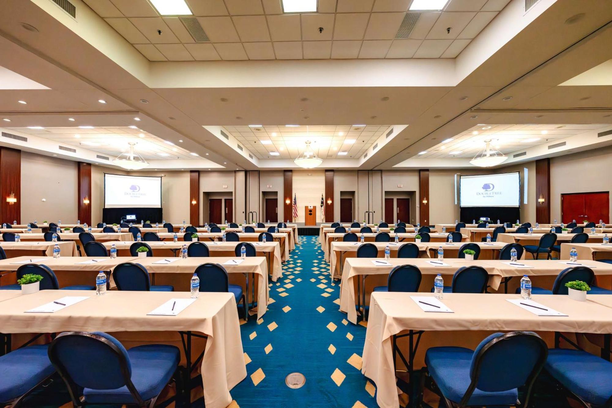Doubletree By Hilton Atlantic Beach Oceanfront Esterno foto