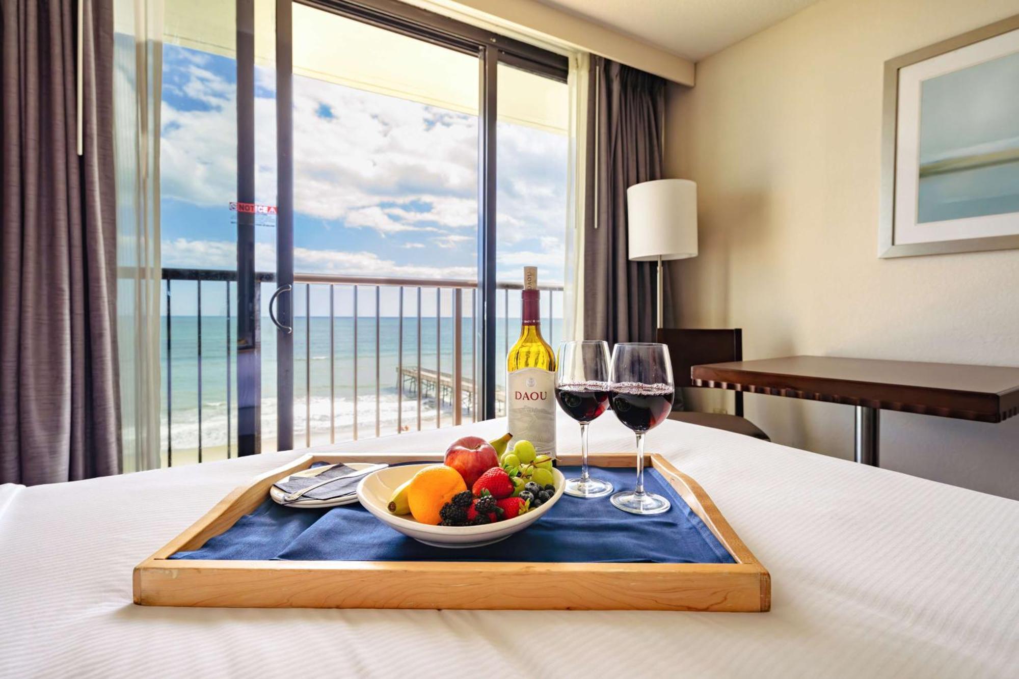 Doubletree By Hilton Atlantic Beach Oceanfront Esterno foto